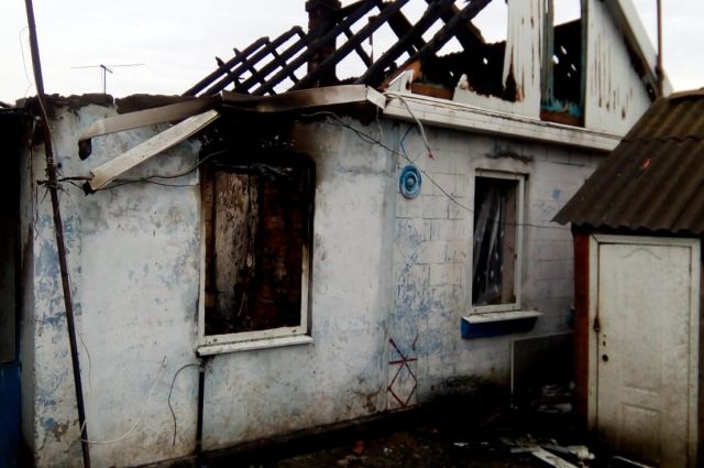 В тюменской области горел жилой дом
