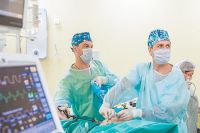 Операционные больницы № 17 снабжены новейшим оборудованием.