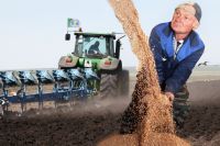 На проведение весенне-полевых работ нужно потратит почти 9,5 млрд рублей.