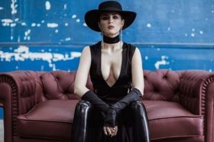 MARUV второй раз стала жертвой воров: певицу обокрали в аэропорту
