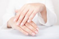 Чем восстановить кожу рук после работы