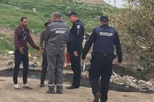 Мэр Николаева Сенкевич выступил за снос лагеря ромов возле полигона ТБО