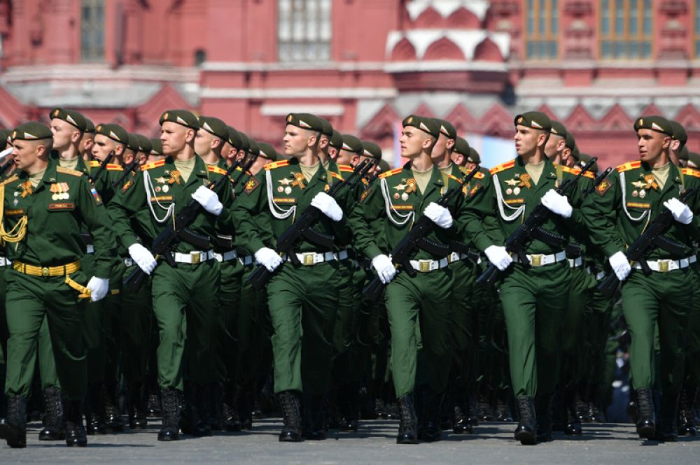 Военнослужащие парадных расчетов на генеральной репетиции военного парада на Красной площади, посвящённого 74-й годовщине Победы в Великой Отечественной войне.