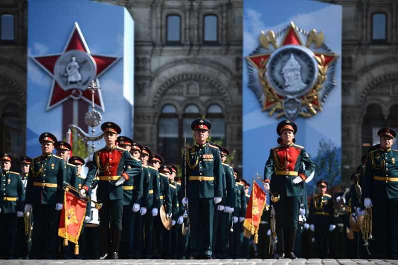 Военнослужащие парадных расчетов на генеральной репетиции военного парада на Красной площади, посвящённого 74-й годовщине Победы в Великой Отечественной войне.