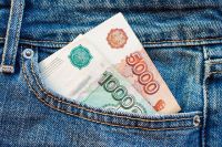 5 тысяч от мамы: в Оренбурге студентка сдала в банк фальшивую купюру 