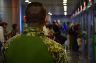 В киевском аэропорту пьяный гражданин России устроил «дебош»
