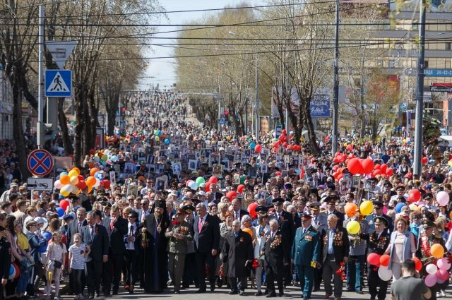 В Сыктывкаре к шествию присоединились 12 тысяч человек.