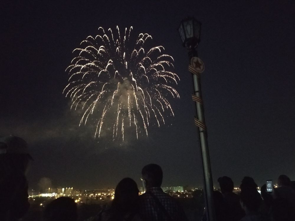 Салют в Тюмени, 9 мая 2019.