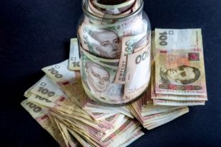 Куда украинцы чаще отправляют и откуда получают денежные переводы, - НБУ