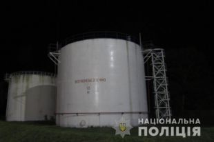 В аэропорту «Борисполь» вор слил более двух тысяч литров керосина