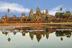 Ангкор-Ват. Такая фотография комплекса Ангкор-Ват в Камбодже является визитной карточной этого места. Снимок главного храма «с шишечками», отраженный в воде, можно увидеть в каждом туристическом буклете. 