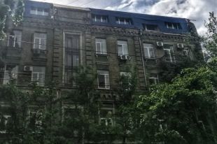 Чудеса архитектуры: мужчина сделал из чердака восемь квартир в Киеве