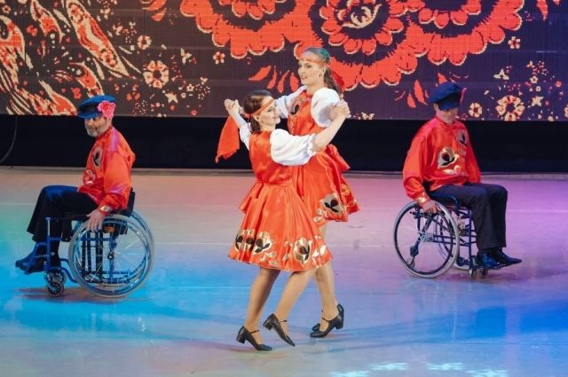 В Тюмень на кубок по танцам на колясках съехались спортсмены со всей России