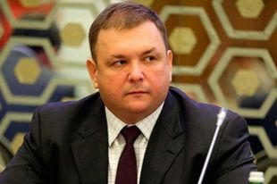 Экс-глава Конституционного суда обжаловал свое увольнение