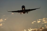В Новом Уренгое самолет вернулся в аэропорт из-за неубранных шасси