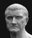 Состояние римского консула Марка Лициния Красса, подавившего восстание Спартака, равнялось бы 210 млрд долларов.