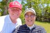 Премьер-министр Японии Синдзо Абэ и лидер США Дональд Трамп делают селфи в гольф-клубе Mobara Country Club.