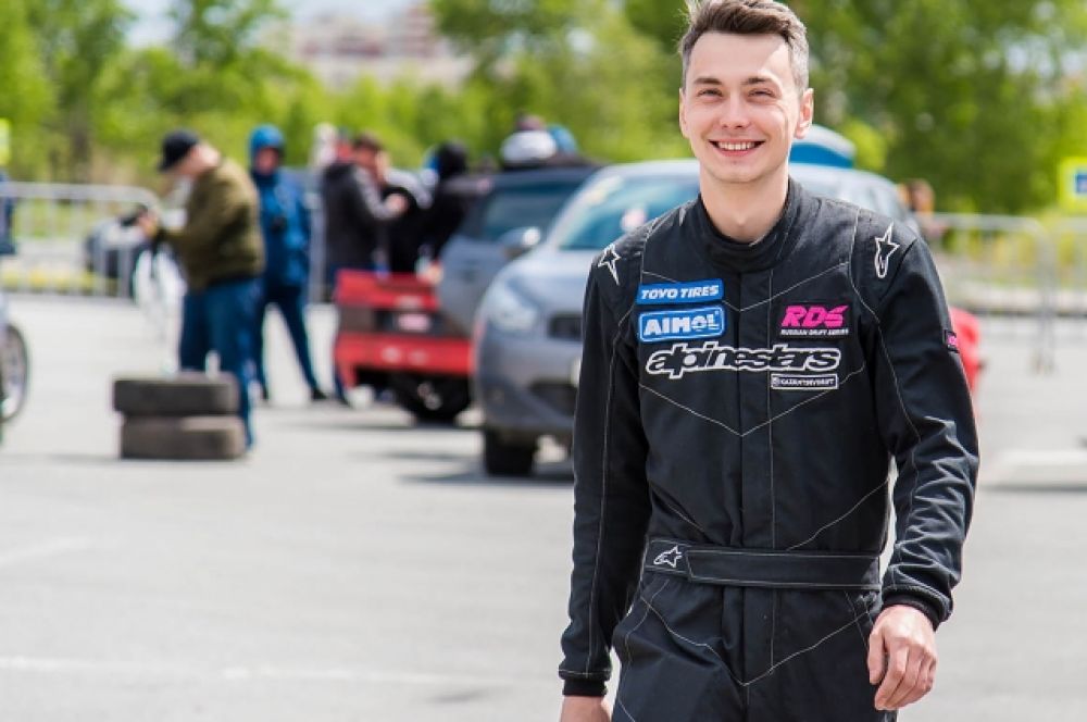Александр Казанцев, BMW е30 (г. Екатеринбург). Лидер квалификации. Итоговое 2 место.