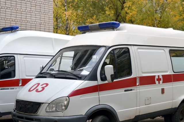 В Сорочинске 4-летнюю девочку ударило током из-за порыва ветра 