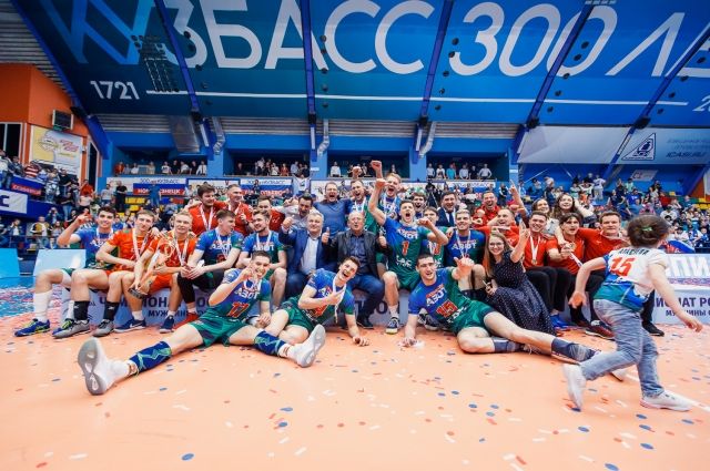 Волейбольный клуб «Кузбaсс» впервые в истории стал победителем чемпионата России в 2019 г.