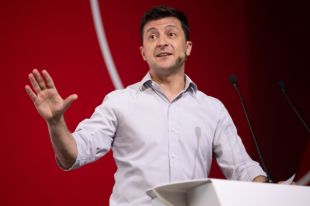 Зеленский требует принять закон о снятии неприкосновенности в 2020 году