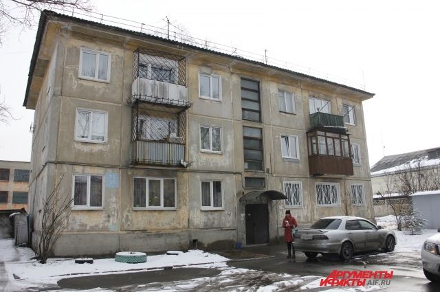 Дом, расположенный на улице Восточной в Ангарске, расселят в этом году.