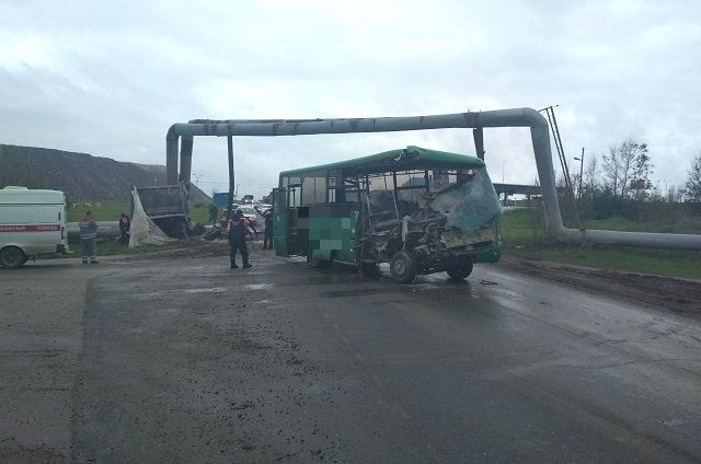 Серьёзная авария произошла утром 31 мая в Соликамском районе.