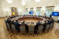 Зеленский решил пока не отменять рынок электроэнергии