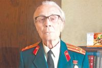 В свои 92 года Владимир Владимирович сохраняет бравый вид. 