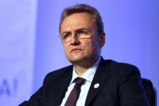 Садовой призвал полицию расследовать атаки на горсовет Львова