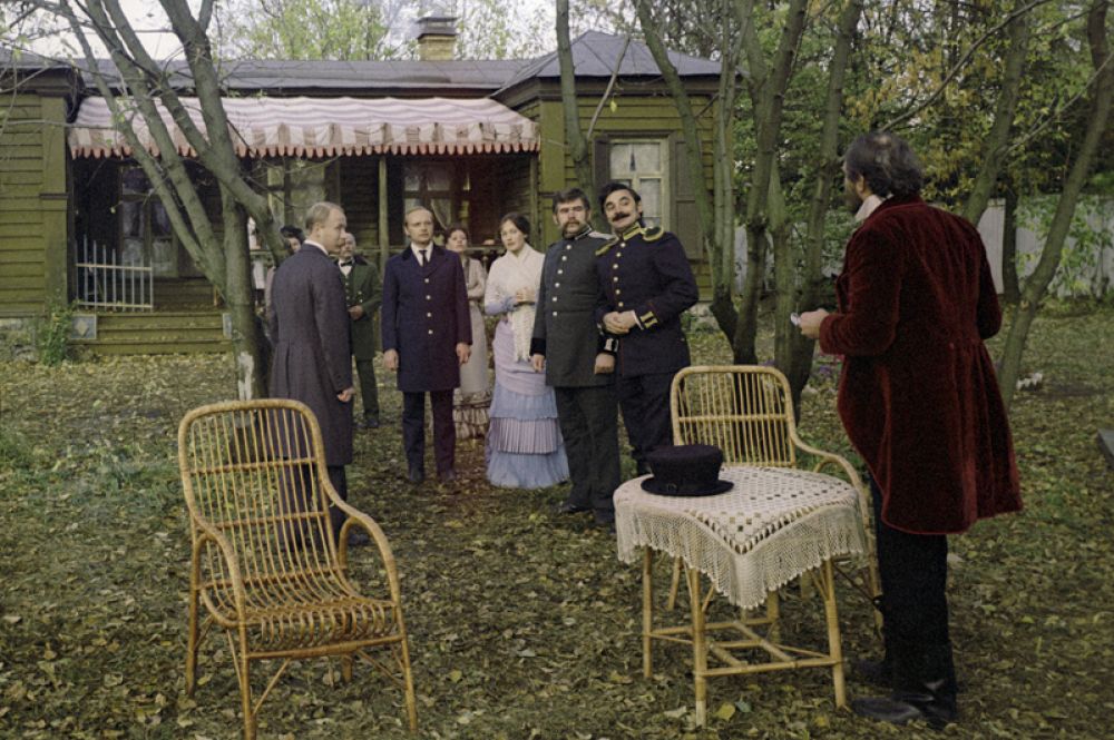 «Жестокий романс» (1984) — офицер Иван Петрович Семёновский.