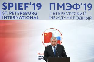 Председатель правления ОАО «НК «Роснефть» Игорь Сечин.