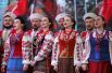 Выступление Кубанского казачьего хора на праздновании Дня России в Краснодаре.