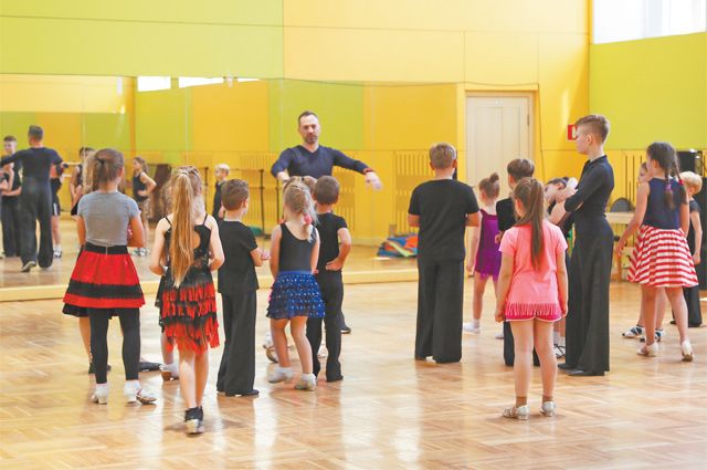 В танцевальную студию концертного зала «Внуково» принимают всех желающих детей.