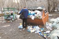 После того, как реформа обращения с ТКО заработает, таких свалок мусора больше не будет. И вывозить отходы будут отовсюду, даже из отдалённых деревень.
