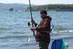 Рыбаки поймали камбалу-альбиноса, терпуг, краба, морских звёзд и керчака.