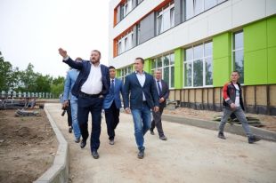 Мэр Иркутска: «Работы на объектах образования идут чётко по графику. И даже опережают его».