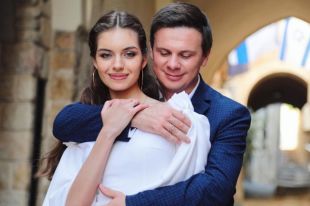 Дмитрий Комаров раскрыл подробности романа и свадьбы с Александрой Кучеренко