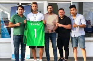 Вратарь «Динамо» стал игроком кипрского клуба «Пафос»