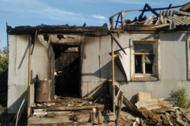 В Илекском районе 5-летний мальчик спас на пожаре многодетную семью 