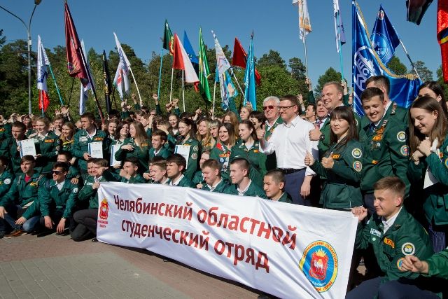 К подготовке к саммитам ШОС и БРИКС в Челябинске решили привлечь областной студенческий стройотряд.