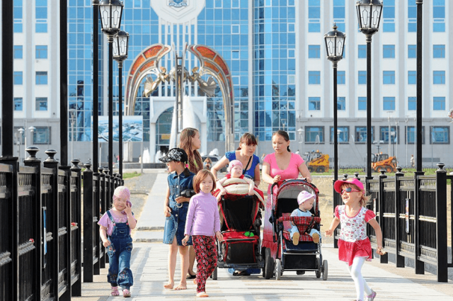 Ямальцы празднуют День семьи, любви и верности