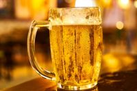 Кузбасские власти ввели закон, ограничивающий продажу пива в жилых домах.