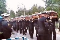 Похороны моряков-подводников на Серафимовском кладбище, Санкт-Петербург.