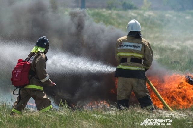 В Оренбуржье из-за степных пожаров введен режим ЧС в трех районах 