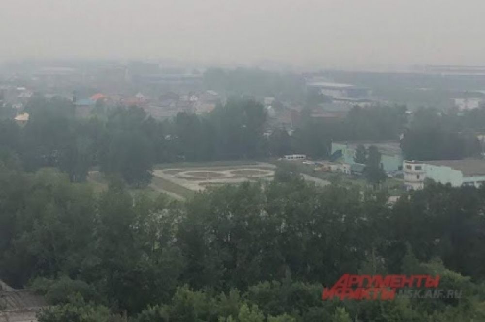 Сейчас задымлены 18 районов Новосибирской области.
