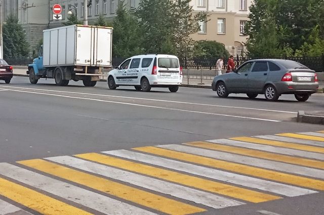 ГИБДД по Новосибирску обращается ко всем водителям с просьбой неукоснительно соблюдать правила дорожного движения.