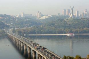 Мост Патона разрушится в ближайшее время: ученый обратился к властям Киева