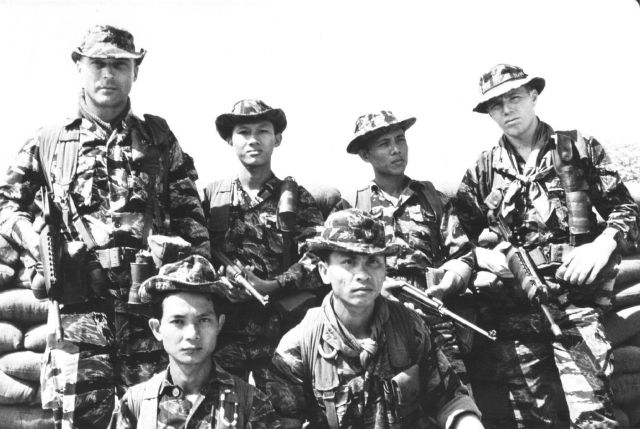 Солдаты армии Республики Вьетнам и спецназа США, сентябрь 1968 г.