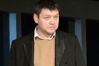 Актер театра «Современник» Дмитрий Смолев во время прогона спектакля «С наступающим» на сцене театра «Современник».